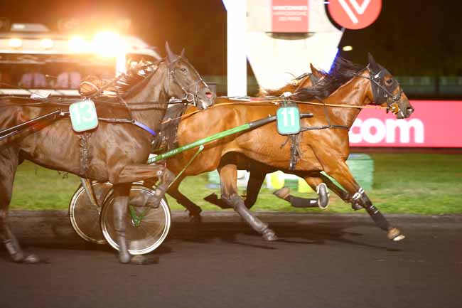 Photo d'arrivée de la course pmu PRIX CURSA à PARIS-VINCENNES le Vendredi 14 septembre 2018