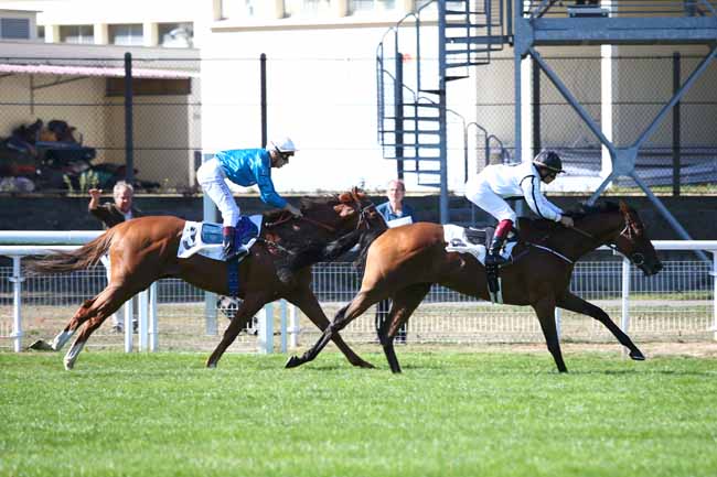Photo d'arrivée de la course pmu LA COUPE DE MAISONS-LAFFITTE à MAISONS-LAFFITTE le Lundi 17 septembre 2018