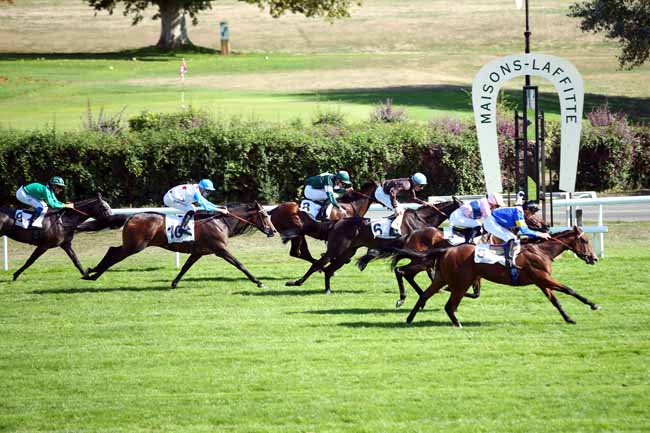 Photo d'arrivée de la course pmu PRIX DU VERT CLOS à MAISONS-LAFFITTE le Lundi 17 septembre 2018