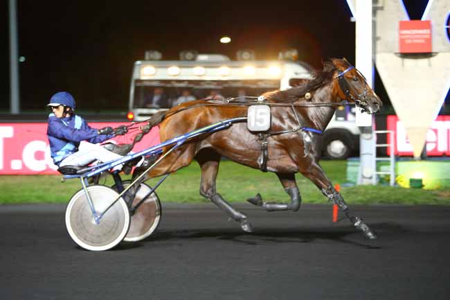 Photo d'arrivée de la course pmu PRIX DORADO à PARIS-VINCENNES le Mardi 18 septembre 2018
