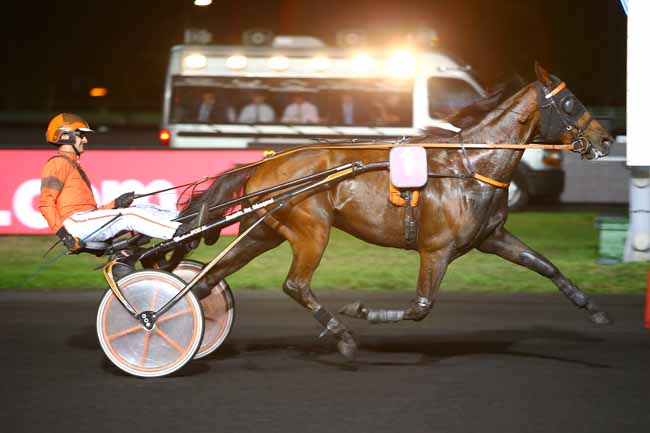 Photo d'arrivée de la course pmu PRIX SAGITTA à PARIS-VINCENNES le Mardi 18 septembre 2018