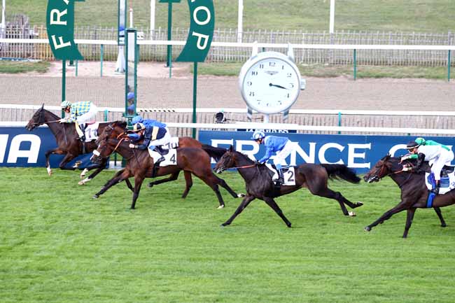 Photo d'arrivée de la course pmu PRIX DU PASSAGE à CHANTILLY le Vendredi 21 septembre 2018