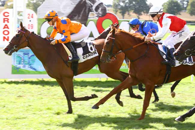 Photo d'arrivée de la course pmu PRIX GROUPAMA - PRIX DU VAL D'ATHEE à CRAON le Lundi 24 septembre 2018