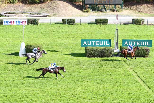 Photo d'arrivée de la course pmu PRIX LANISTE à AUTEUIL le Lundi 24 septembre 2018