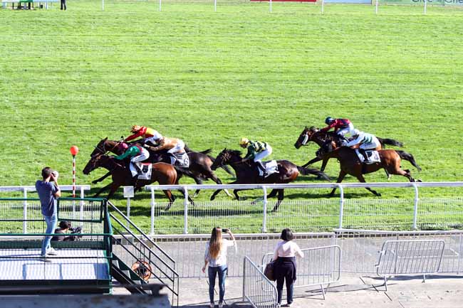 Photo d'arrivée de la course pmu PRIX D'ORGERUS à MAISONS-LAFFITTE le Mercredi 26 septembre 2018