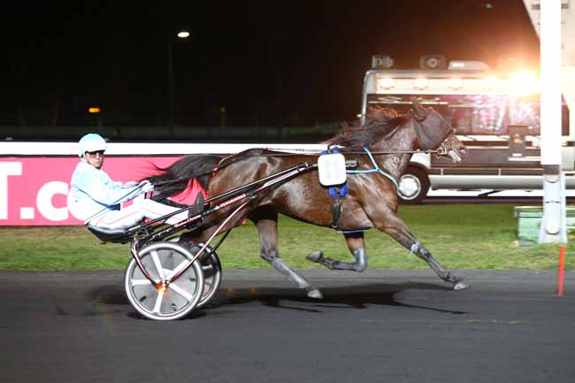 Photo d'arrivée de la course pmu PRIX FELICITAS à PARIS-VINCENNES le Vendredi 28 septembre 2018