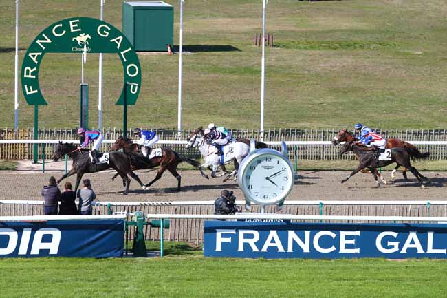 Photo d'arrivée de la course pmu PRIX DE FRESNOY-EN-THELLE à CHANTILLY le Lundi 1 octobre 2018