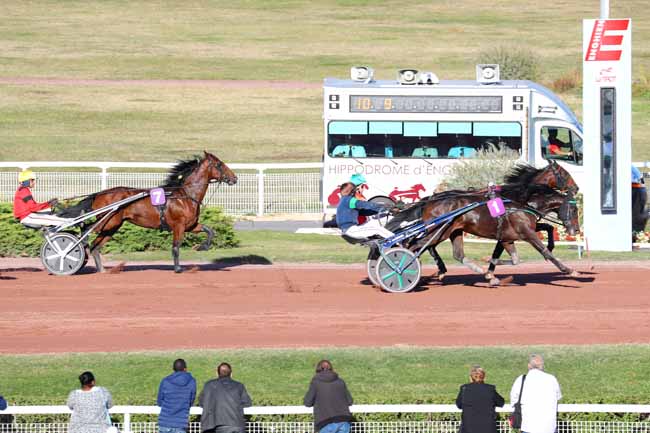 Photo d'arrivée de la course pmu PRIX DE CHAMPILLON à ENGHIEN le Lundi 8 octobre 2018