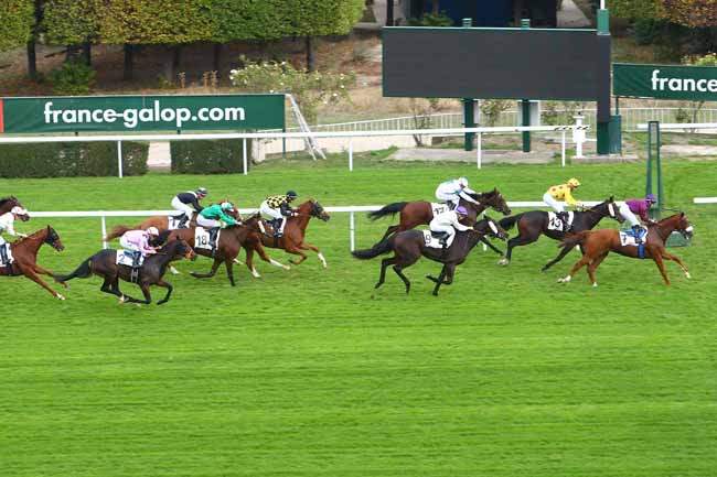 Photo d'arrivée de la course pmu PRIX DU HARAS DE LA HUME à SAINT-CLOUD le Mercredi 17 octobre 2018