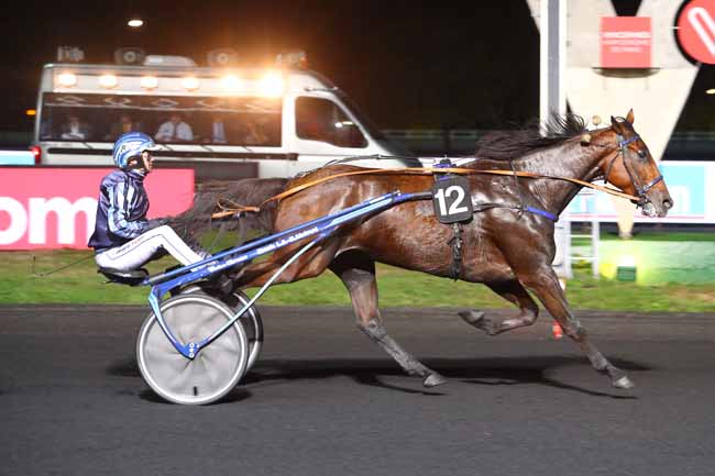 Photo d'arrivée de la course pmu PRIX LE PARISIEN - PRIX THEMIS à PARIS-VINCENNES le Vendredi 19 octobre 2018