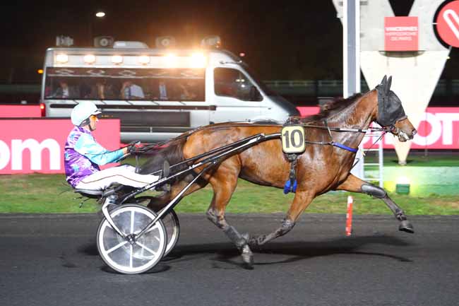 Photo d'arrivée de la course pmu PRIX ALUDRA à PARIS-VINCENNES le Vendredi 19 octobre 2018