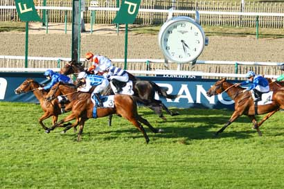 Photo d'arrivée de la course pmu PRIX DE SAINT-CYR à CHANTILLY le Dimanche 21 octobre 2018