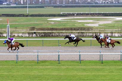 Photo d'arrivée de la course pmu PRIX DU VAL HENRY à DEAUVILLE le Mardi 27 novembre 2018