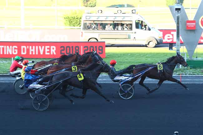 Photo d'arrivée de la course pmu PRIX DE LA DROME à PARIS-VINCENNES le Jeudi 13 décembre 2018