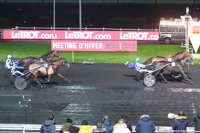 Photo d'arrivée de la course pmu PRIX DE CANCALE à PARIS-VINCENNES le Dimanche 16 décembre 2018
