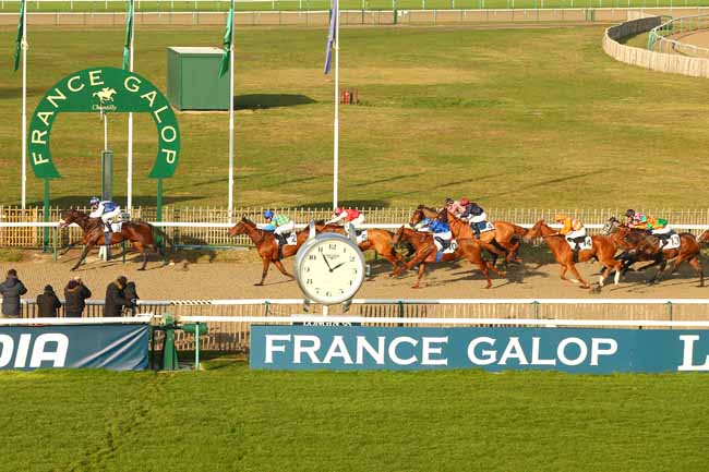 Photo d'arrivée de la course pmu PRIX D'EPSOM à CHANTILLY le Mercredi 26 décembre 2018