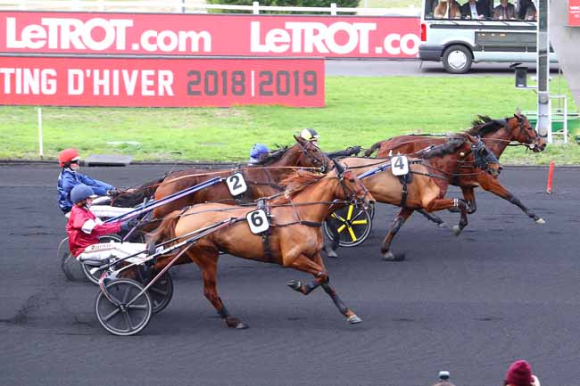 Photo d'arrivée de la course pmu PRIX DE COUCY-LE-CHATEAU à PARIS-VINCENNES le Jeudi 3 janvier 2019