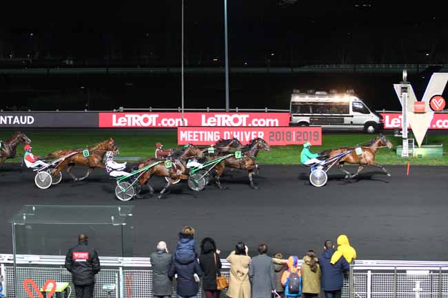 Photo d'arrivée de la course pmu PRIX DE GONTAUD à PARIS-VINCENNES le Samedi 5 janvier 2019