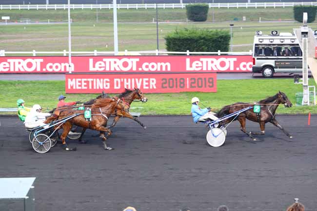 Photo d'arrivée de la course pmu PRIX DE VIC-BIGORRE à PARIS-VINCENNES le Vendredi 11 janvier 2019