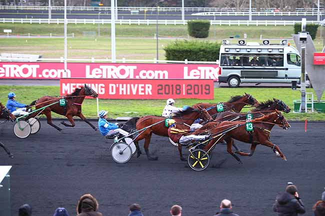 Photo d'arrivée de la course pmu PRIX LOUIS CUSSINET à PARIS-VINCENNES le Jeudi 17 janvier 2019