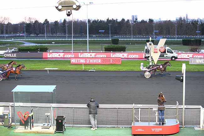 Photo d'arrivée de la course pmu PRIX NOVILLE à PARIS-VINCENNES le Jeudi 17 janvier 2019