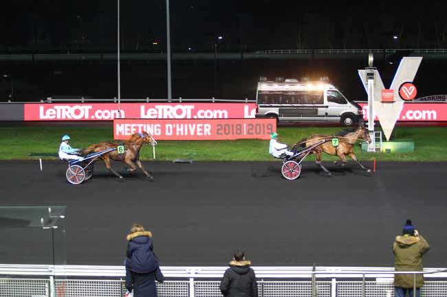 Photo d'arrivée de la course pmu PRIX DE LA FERTE-MACE à PARIS-VINCENNES le Samedi 19 janvier 2019