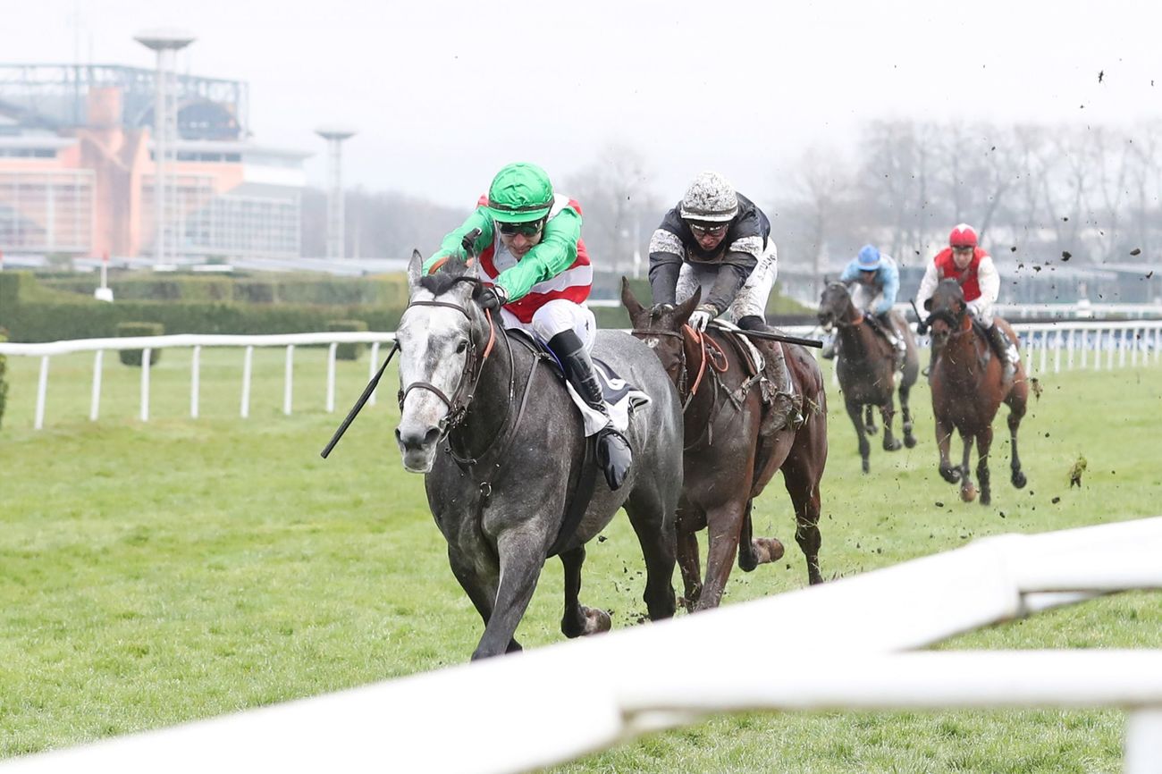 Photo d'arrivée de la course pmu PRIX ANTOINE BERCHON à PAU le Vendredi 25 janvier 2019