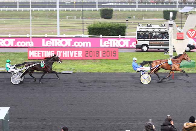 Photo d'arrivée de la course pmu PRIX JEAN ET ANDRE DE LA VAISSIERE à PARIS-VINCENNES le Mardi 29 janvier 2019