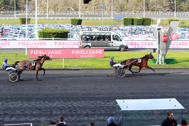 Photo d'arrivée de la course pmu PRIX DE CHAMBORD à PARIS-VINCENNES le Dimanche 10 février 2019