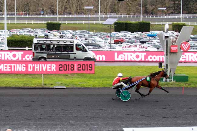 Photo d'arrivée de la course pmu GRAND PRIX DE FRANCE à PARIS-VINCENNES le Dimanche 10 février 2019