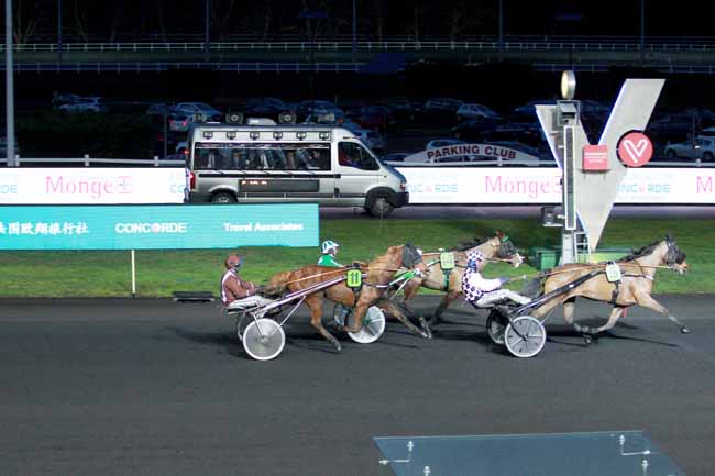 Photo d'arrivée de la course pmu PRIX DE MACON à PARIS-VINCENNES le Dimanche 10 février 2019
