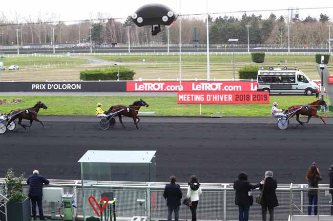 Photo d'arrivée de la course pmu PRIX D'OLORON à PARIS-VINCENNES le Lundi 11 février 2019