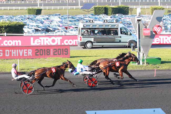 Photo d'arrivée de la course pmu PRIX COMTE PIERRE DE MONTESSON à PARIS-VINCENNES le Dimanche 17 février 2019