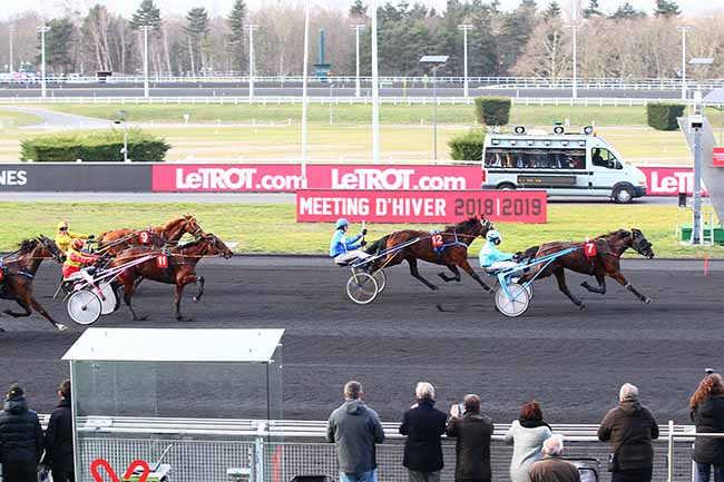 Photo d'arrivée de la course pmu PRIX DE TIGNES à PARIS-VINCENNES le Jeudi 28 février 2019
