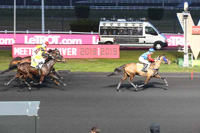 Photo d'arrivée de la course pmu PRIX DES ANDELYS à PARIS-VINCENNES le Jeudi 28 février 2019