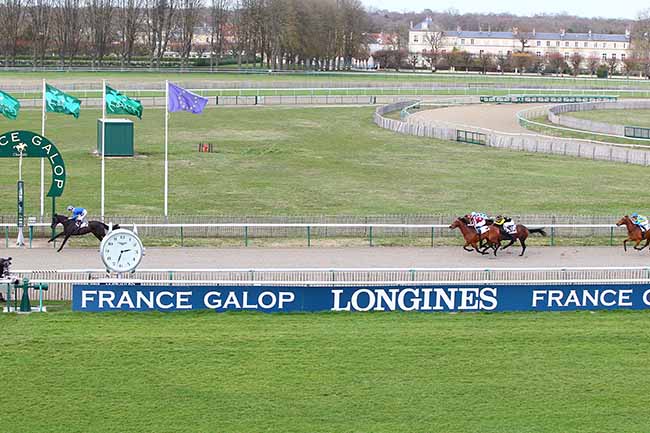 Photo d'arrivée de la course pmu PRIX DE LA TRAVERSIERE à CHANTILLY le Vendredi 8 mars 2019
