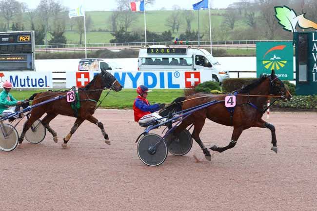 Photo d'arrivée de la course pmu PRIX DE LA FEDERATION D'ANJOU-MAINE/CENTRE-OUEST à LAVAL le Mercredi 13 mars 2019