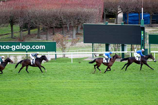 Photo d'arrivée de la course pmu PRIX EXBURY à SAINT-CLOUD le Dimanche 17 mars 2019
