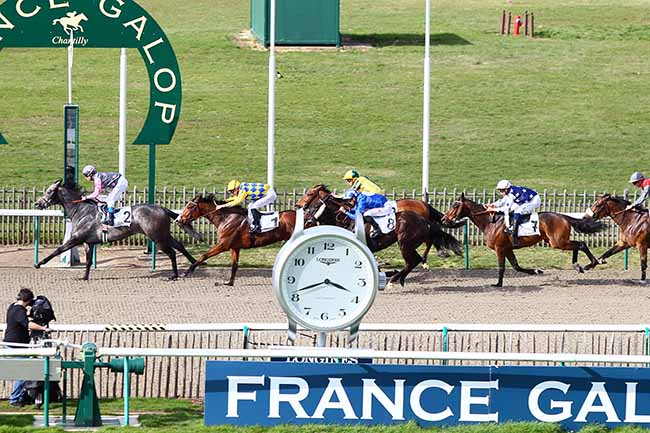 Photo d'arrivée de la course pmu PRIX DU PAVE DE LA BICHE à CHANTILLY le Mardi 19 mars 2019
