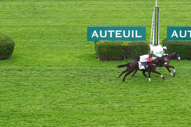 Photo d'arrivée de la course pmu PRIX LE TOUQUET à AUTEUIL le Dimanche 24 mars 2019