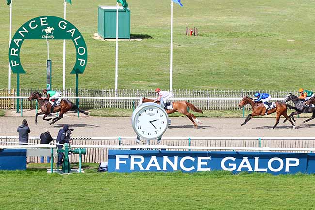 Photo d'arrivée de la course pmu PRIX DES PRINCESSES à CHANTILLY le Lundi 25 mars 2019