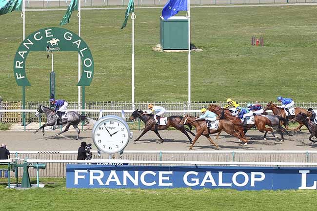 Photo d'arrivée de la course pmu PRIX LYPHARITA à CHANTILLY le Lundi 1 avril 2019