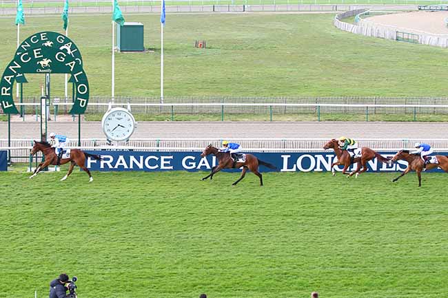 Photo d'arrivée de la course pmu PRIX DE LA PRAIRIE à CHANTILLY le Lundi 8 avril 2019