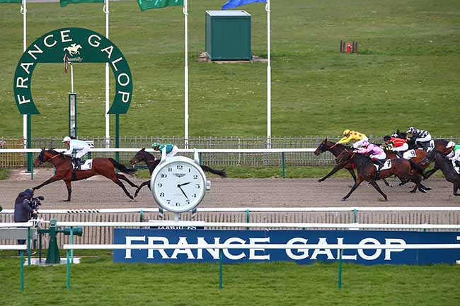 Photo d'arrivée de la course pmu PRIX DU LAY DU PRIEURE à CHANTILLY le Samedi 13 avril 2019