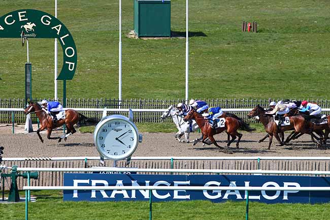 Photo d'arrivée de la course pmu PRIX DE MONLOGNON à CHANTILLY le Samedi 13 avril 2019