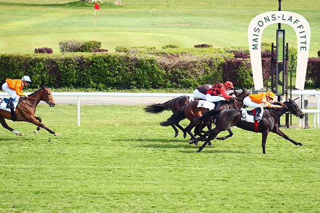 Photo d'arrivée de la course pmu PRIX DE BEYNES à MAISONS-LAFFITTE le Lundi 15 avril 2019