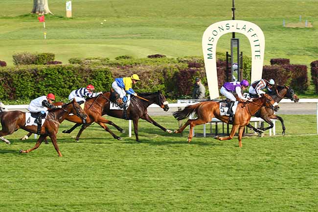 Photo d'arrivée de la course pmu PRIX DES BORDS DE SEINE à MAISONS-LAFFITTE le Lundi 15 avril 2019