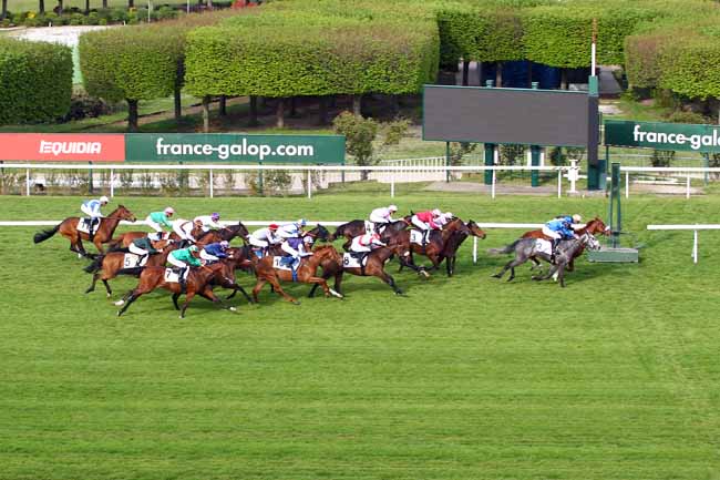 Photo d'arrivée de la course pmu PRIX DES COTEAUX DE SAINT-CLOUD à SAINT-CLOUD le Jeudi 18 avril 2019