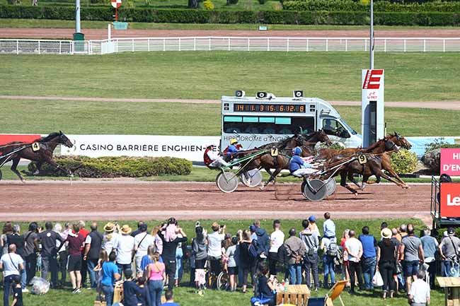 Photo d'arrivée de la course pmu PRIX FONTANGES à ENGHIEN le Samedi 20 avril 2019