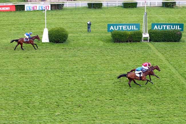 Photo d'arrivée de la course pmu PRIX INGRE à AUTEUIL le Samedi 27 avril 2019